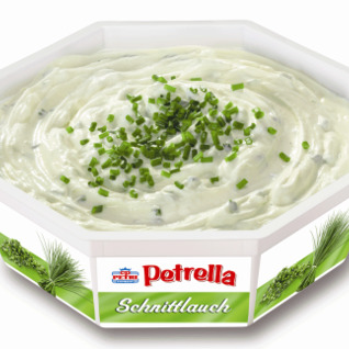 PETRELLA MET BIESLOOK