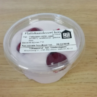 Plattekaasdessert kers