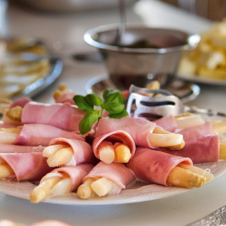 HESPENROLLETJE MET ASPERGES