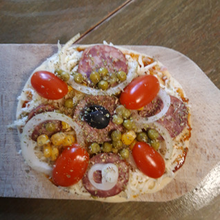 Braziliaanse pizza met Calabrese