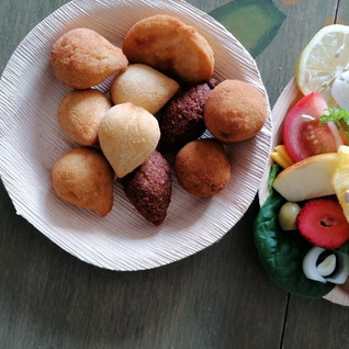 Braziliaanse fingerfood met Tropical salade Veggie